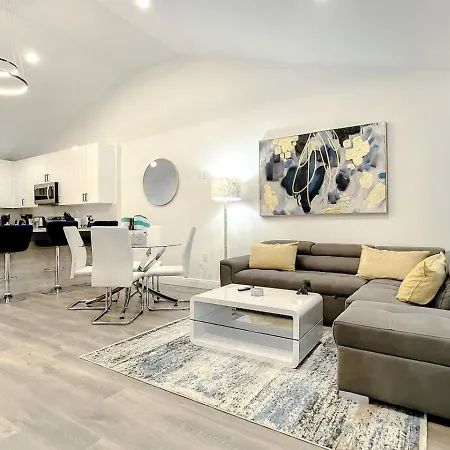Luxe Home - Heated Pool I 5 Min To Beach I Bbq Grill